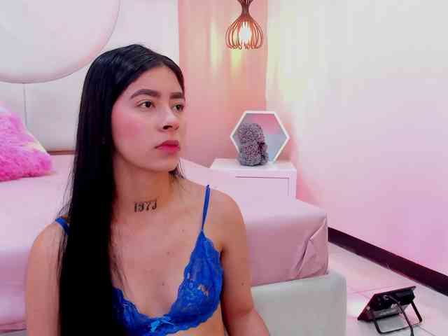 Miaa-Carter webcam