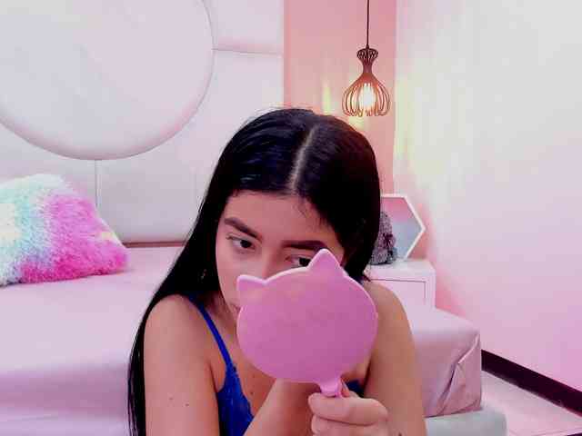 Miaa-Carter webcam