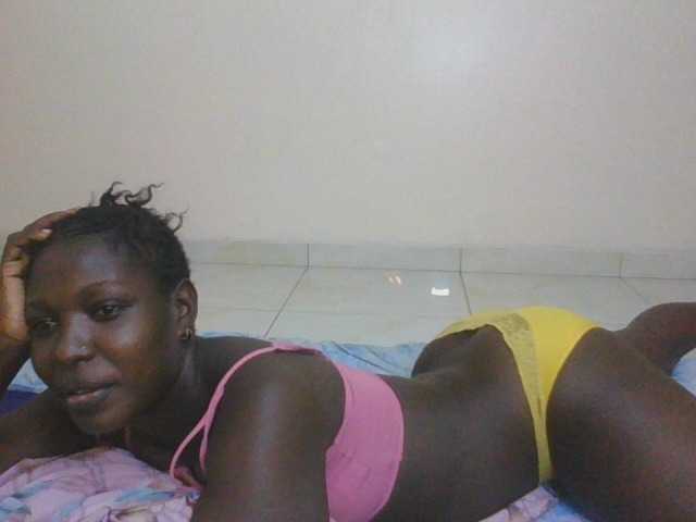 Melaniebae1 live cam on UnifiedCams