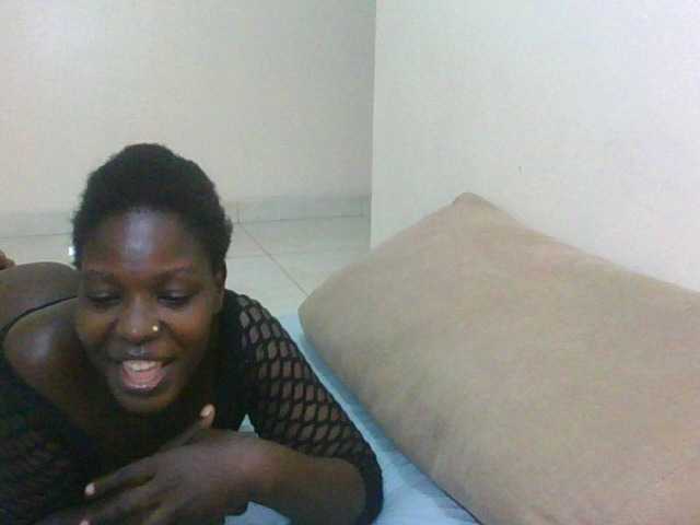 Melaniebae1 live cam on BongaCams