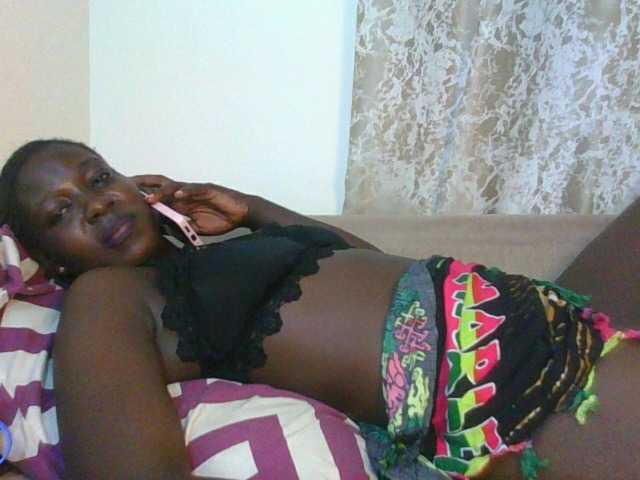 Melaniebae1 live cam on BongaCams