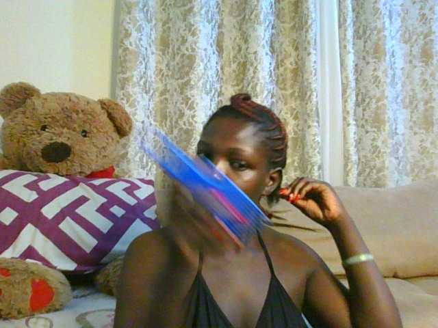 Melaniebae1 live cam on BongaCams