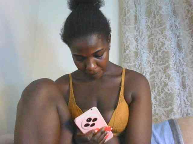 Melaniebae1 webcam