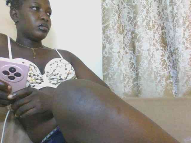 Melaniebae1 webcam