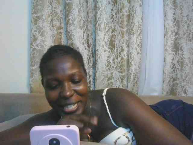Melaniebae1 webcam