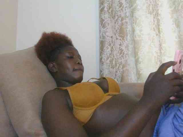 Melaniebae1 webcam