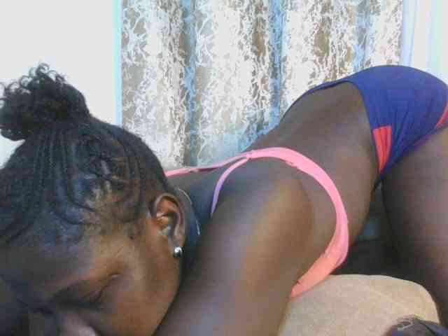 Melaniebae1 webcam