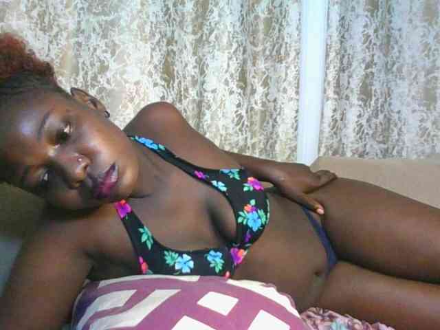 Melaniebae1 webcam