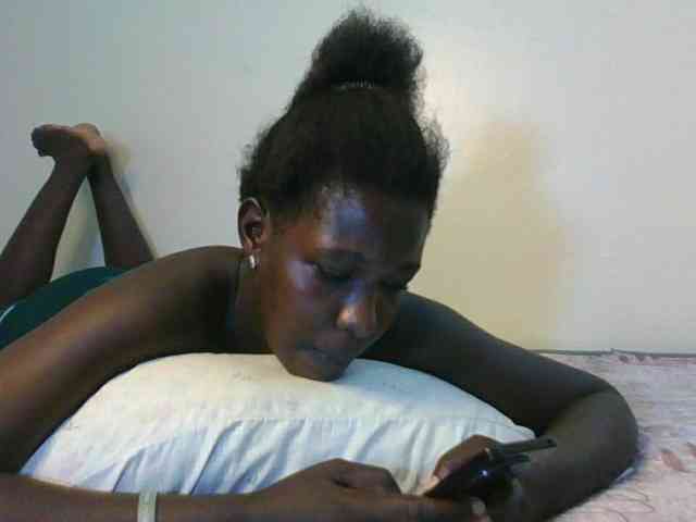 Melaniebae1 webcam