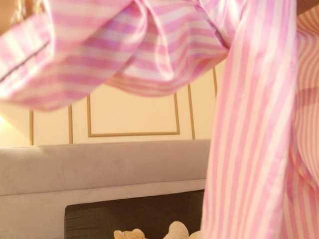 Kimmiie live cam on BongaCams