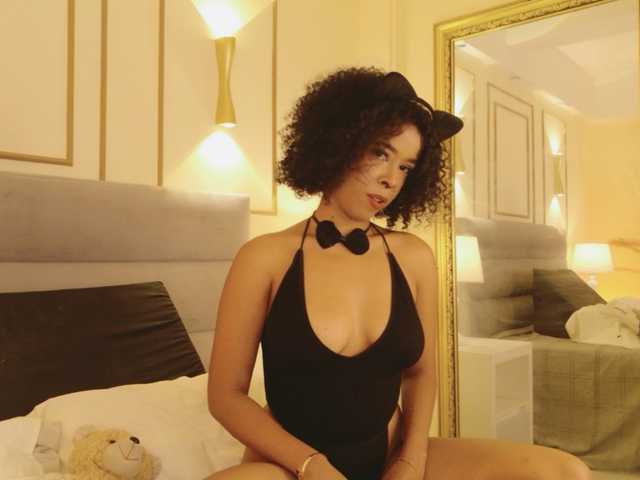 Kimmiie live cam on BongaCams