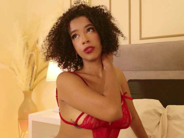 Kimmiie live cam on BongaCams