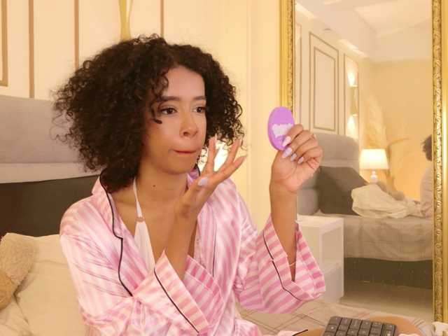 Kimmiie live cam on BongaCams