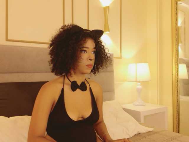 Kimmiie live cam on BongaCams