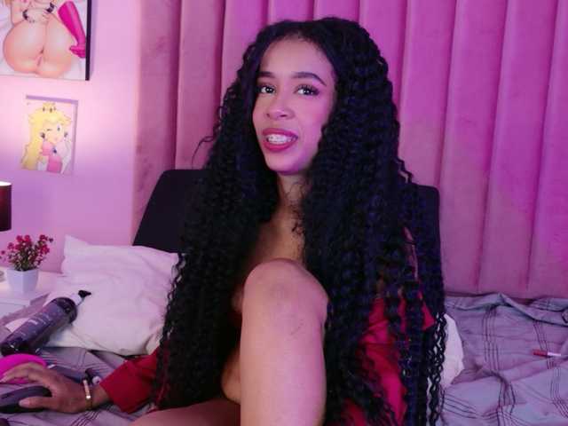Kimmiie live cam on BongaCams