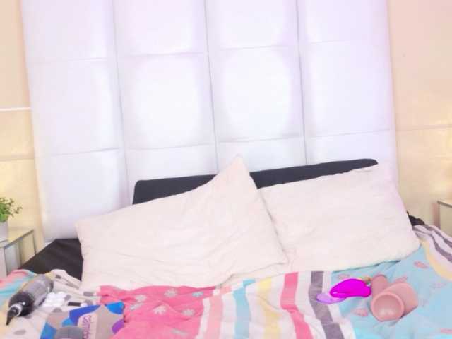 Kimmiie live cam on BongaCams