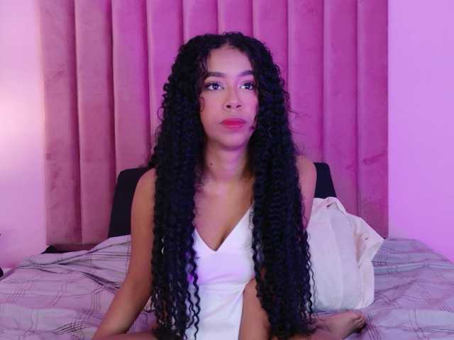 Kimmiie live cam on BongaCams
