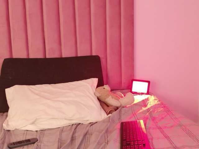 Kimmiie live cam on BongaCams