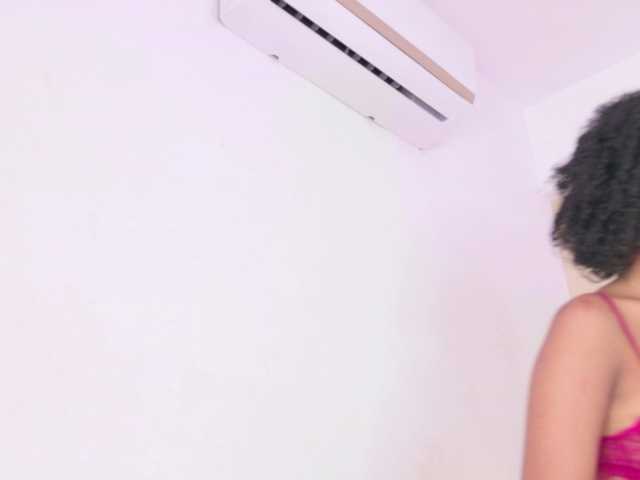 Kimmiie live cam on BongaCams