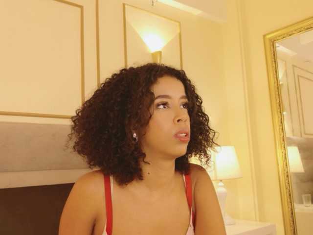 Kimmiie live cam on BongaCams