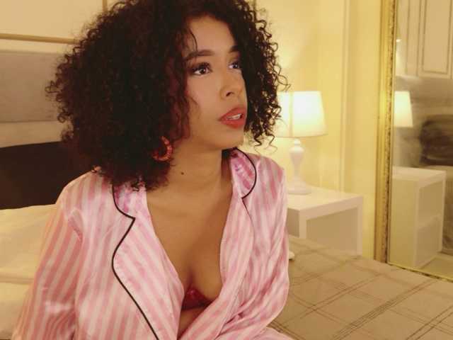 Kimmiie live cam on BongaCams
