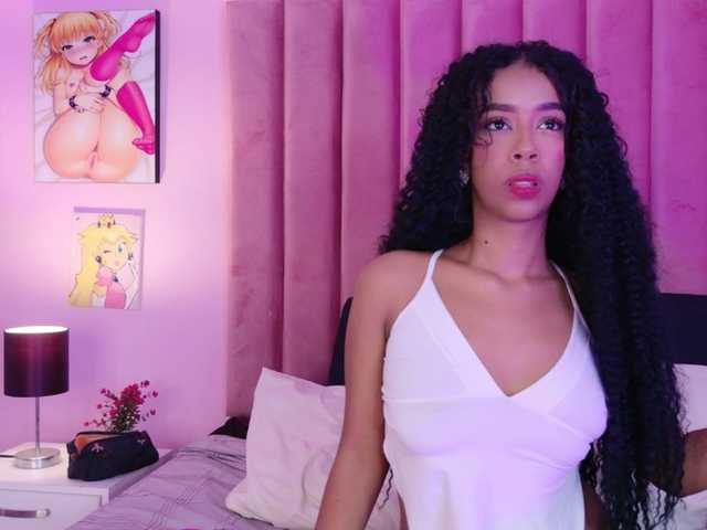 Kimmiie live cam on BongaCams