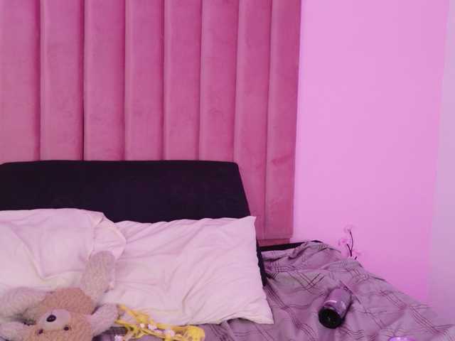 Kimmiie live cam on BongaCams