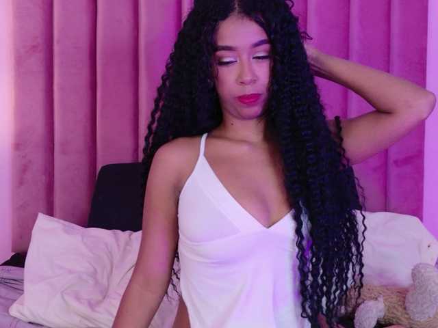 Kimmiie live cam on BongaCams