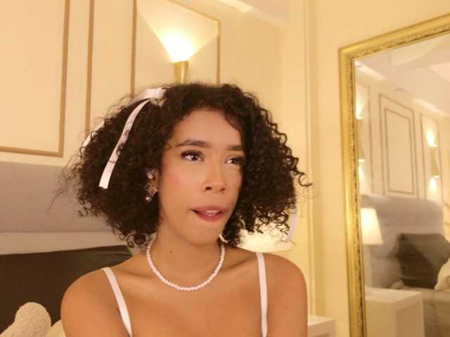 Kimmiie live cam on BongaCams