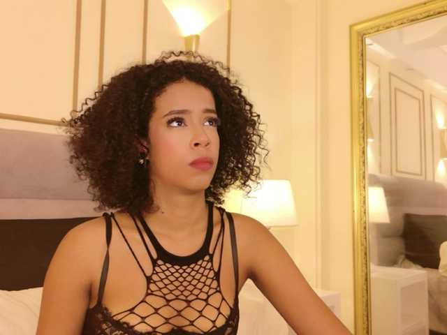Kimmiie live cam on BongaCams