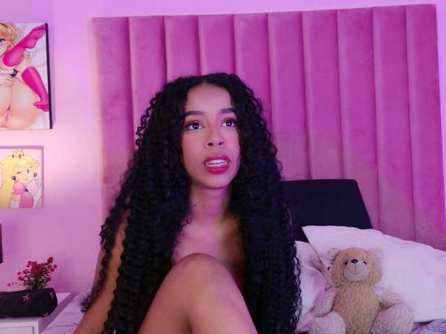 Kimmiie live cam on BongaCams