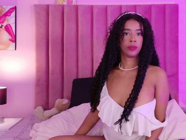 Kimmiie live cam on BongaCams