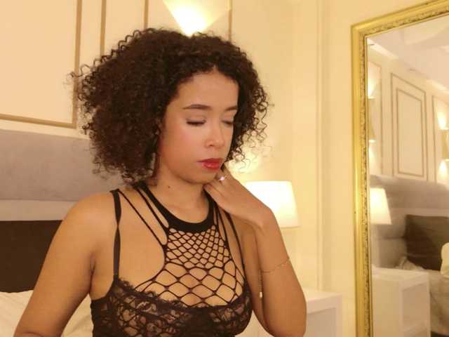 Kimmiie live cam on BongaCams