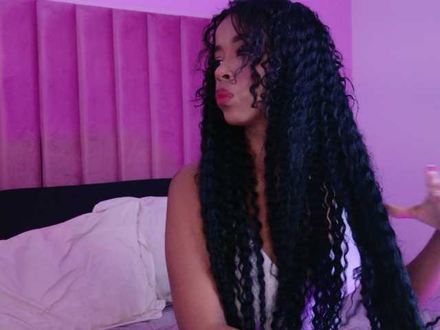 Kimmiie live cam on BongaCams