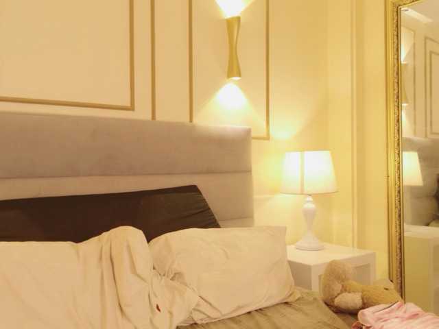 Kimmiie live cam on BongaCams
