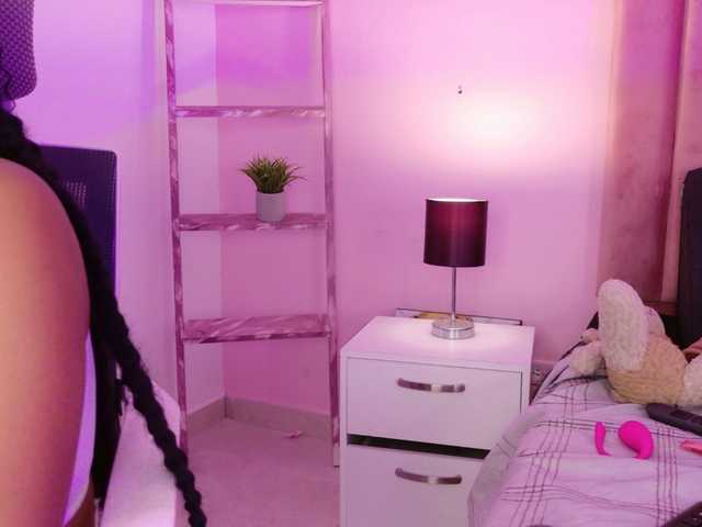Kimmiie live cam on BongaCams