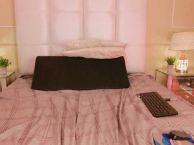 Kimmiie live cam on BongaCams