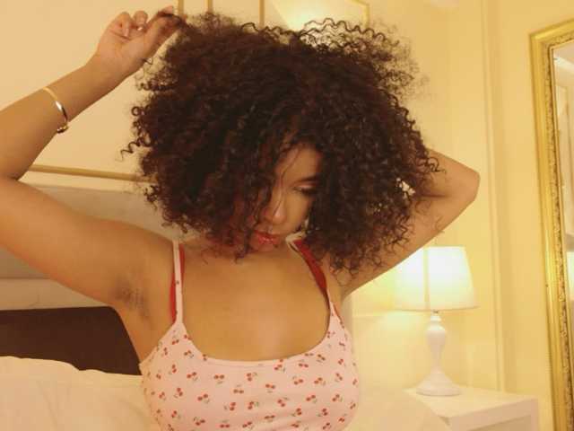 Kimmiie live cam on BongaCams