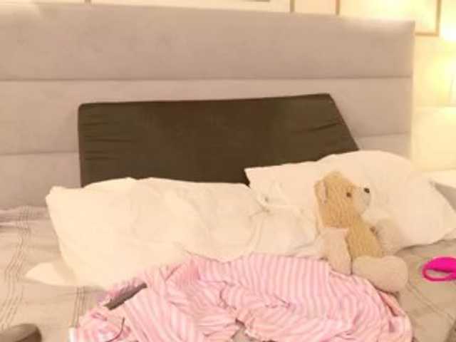 Kimmiie live cam on BongaCams