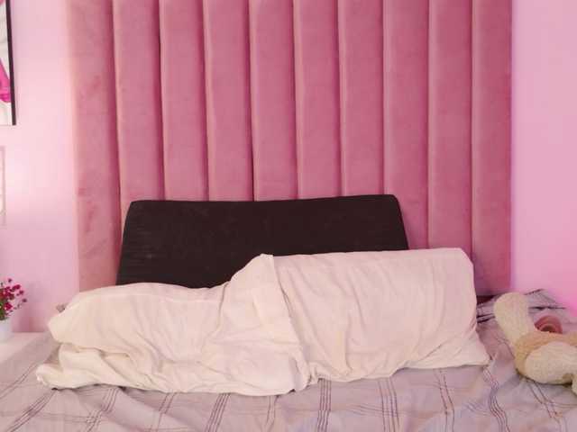 Kimmiie live cam on BongaCams