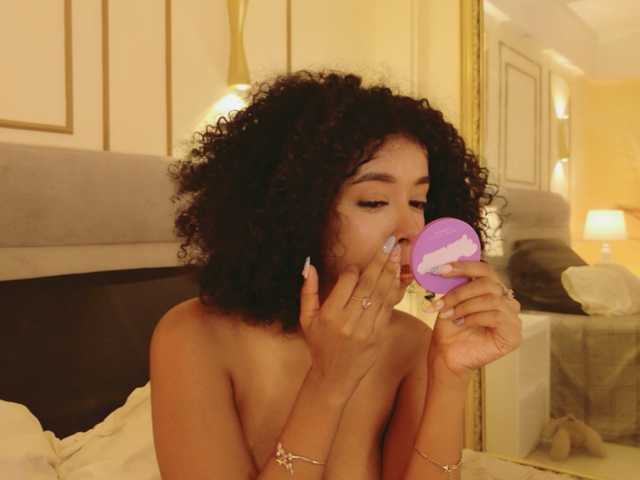 Kimmiie live cam on BongaCams