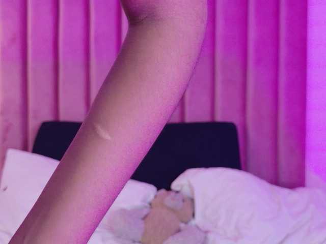 Kimmiie live cam on BongaCams