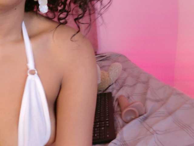 Kimmiie live cam on BongaCams