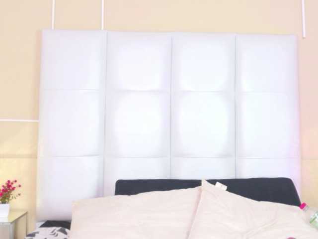 Kimmiie live cam on BongaCams