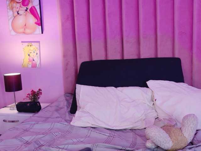 Kimmiie live cam on BongaCams
