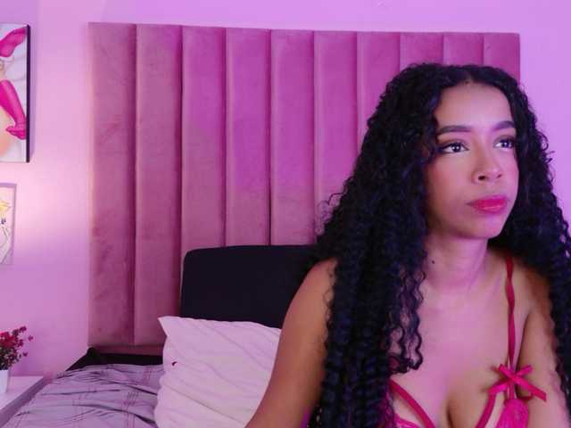 Kimmiie live cam on BongaCams