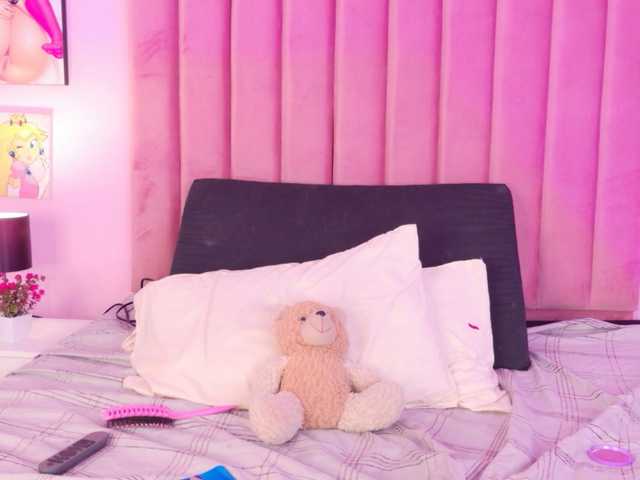 Kimmiie live cam on BongaCams