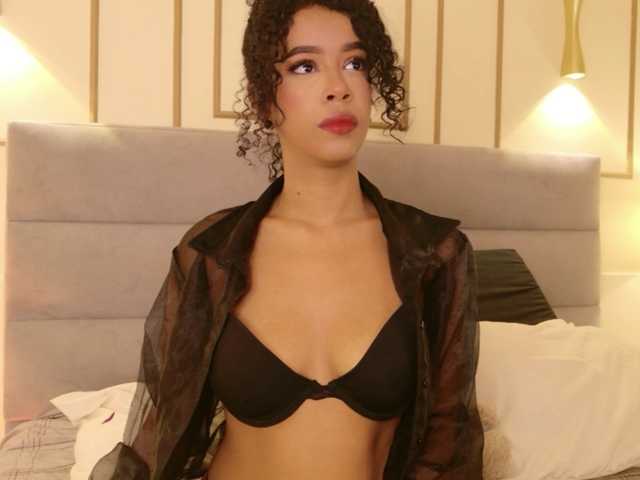 Kimmiie live cam on BongaCams