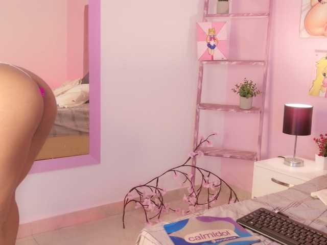 Kimmiie live cam on BongaCams