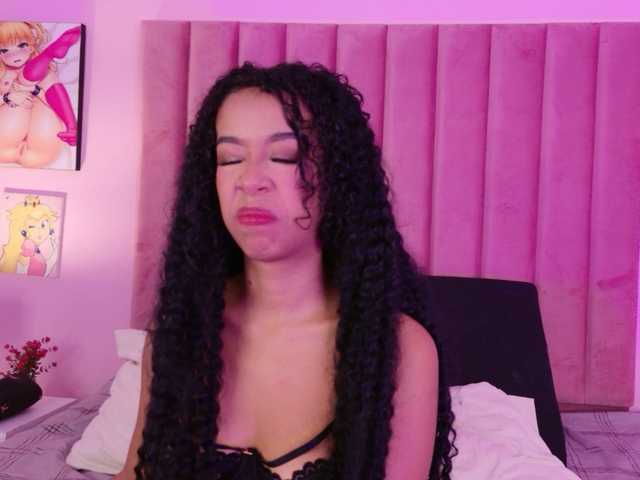 Kimmiie live cam on BongaCams